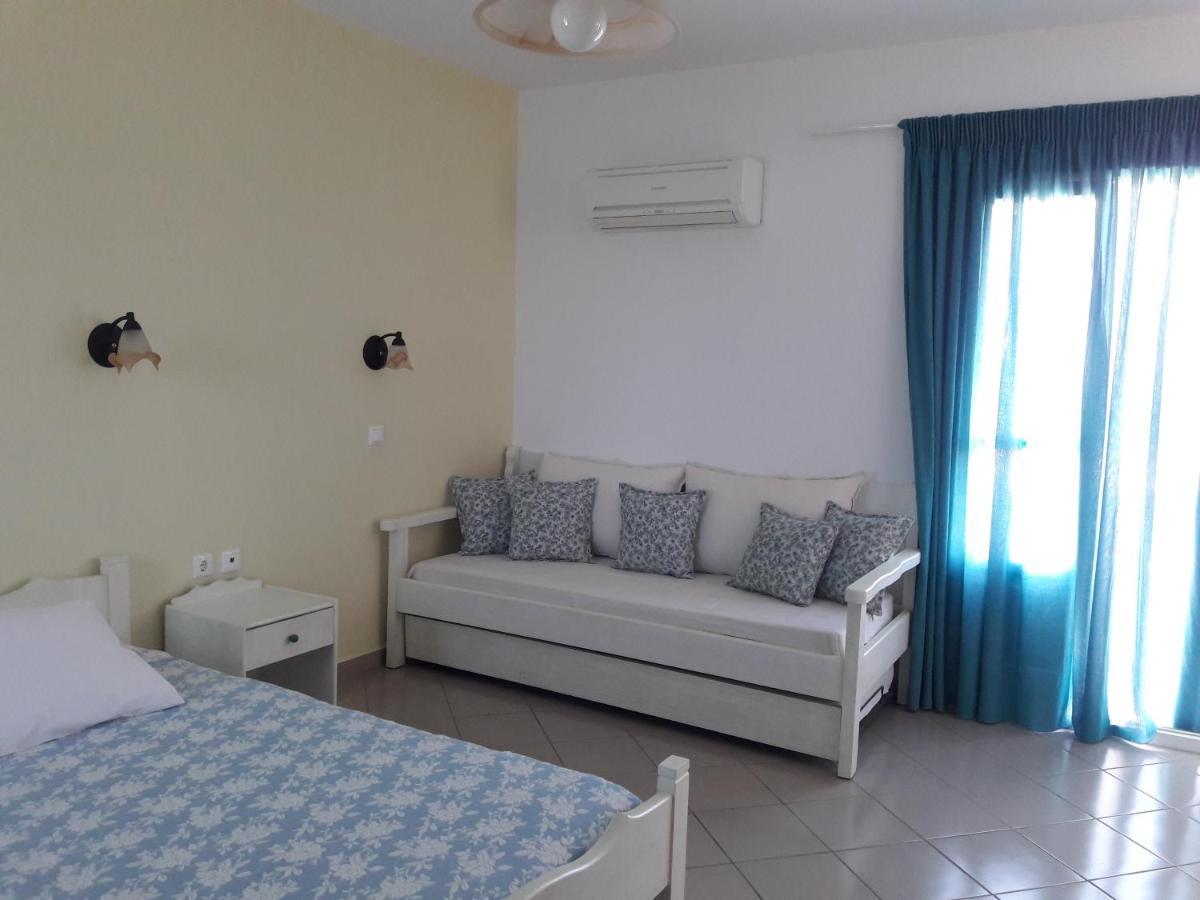 Elpidas Studios Agia Anna  Екстериор снимка