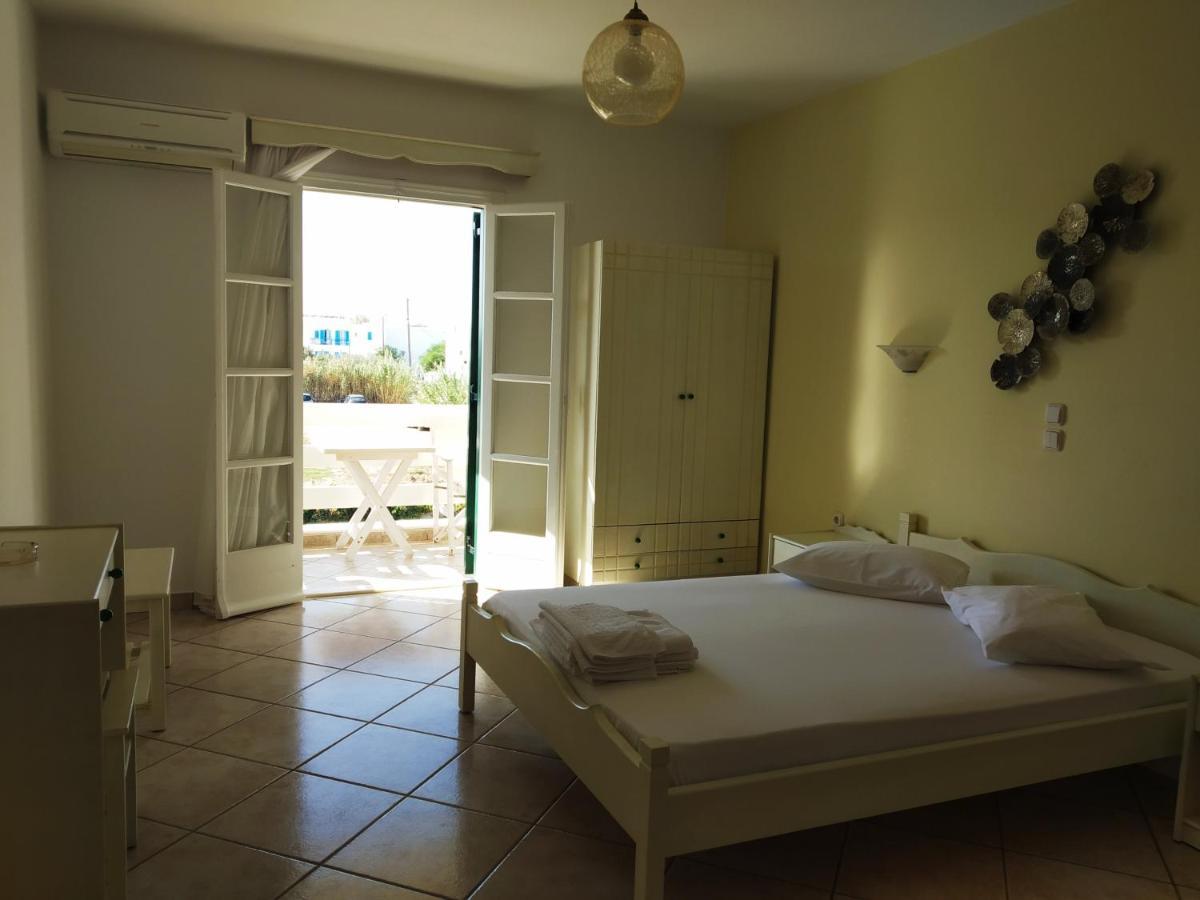 Elpidas Studios Agia Anna  Екстериор снимка