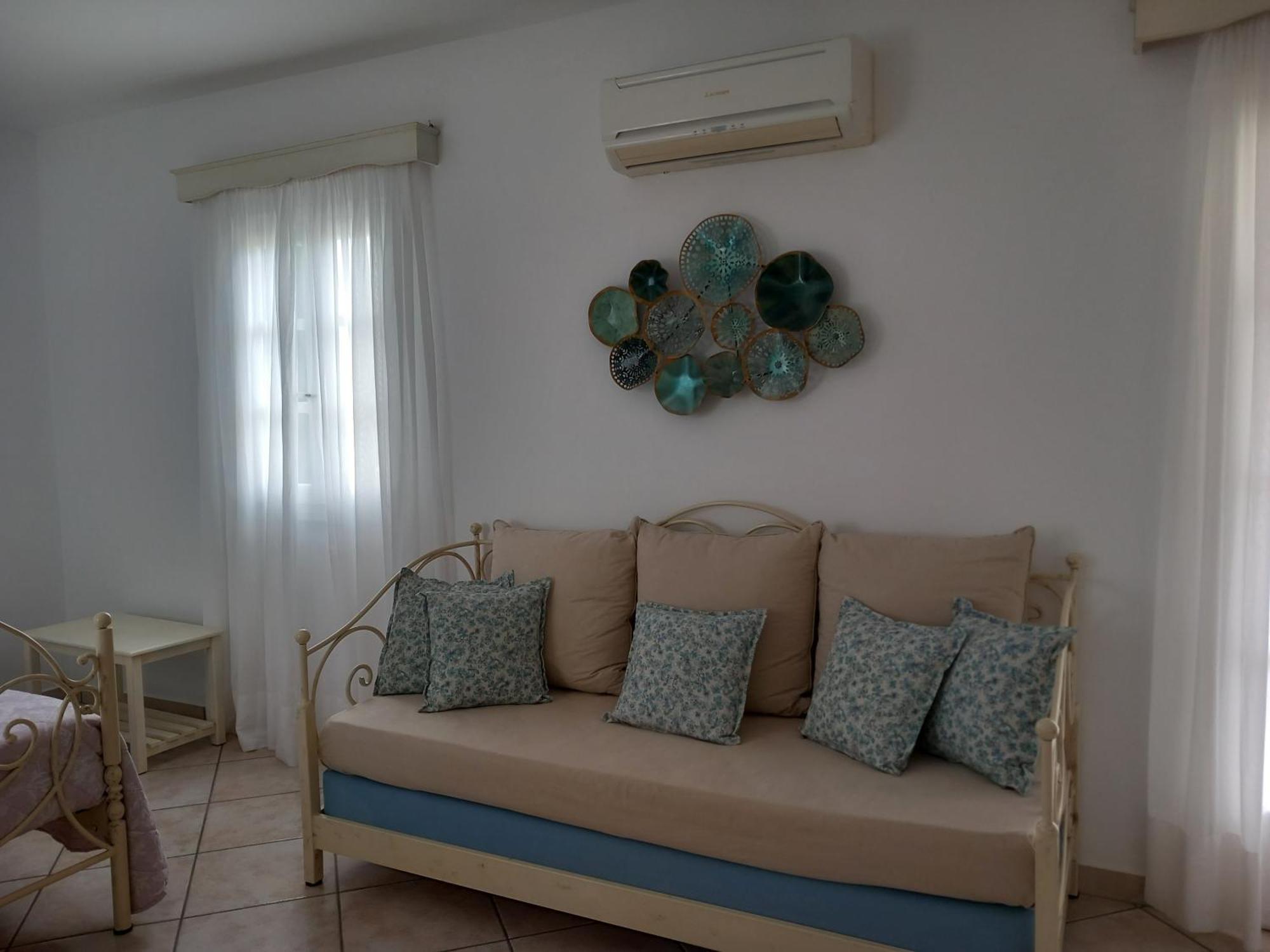 Elpidas Studios Agia Anna  Екстериор снимка