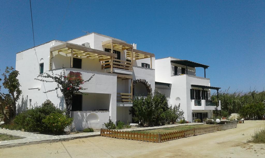 Elpidas Studios Agia Anna  Екстериор снимка