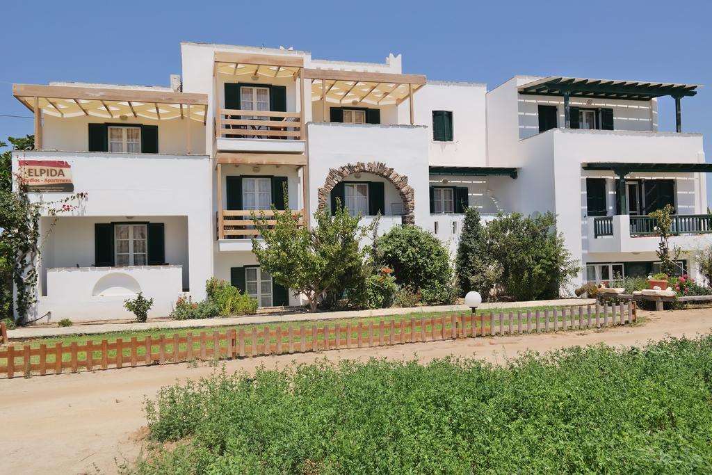 Elpidas Studios Agia Anna  Екстериор снимка